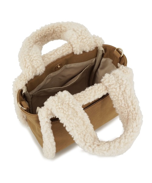 PAUL & JOE ACCESSOIRES(ポールアンドジョーアクセソワ)の「PAUL & JOE ACCESSOIRES (ポール&ジョーアクセソワ)2WAYムートントートバッグ PJA-B1501 FUR ANIMAL(トートバッグ・レディース・キャメル/ピンク・FREE)」の8枚目の写真