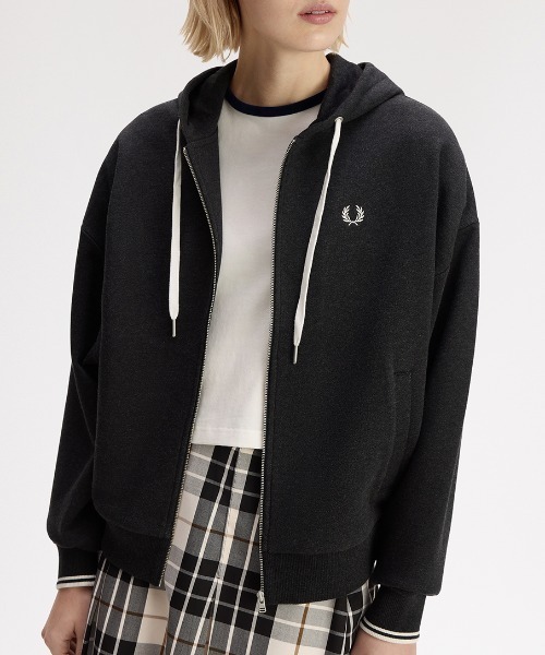 FRED PERRY（フレッドペリー）の「Hooded Zip-Through Sweatshirt／フード付きジップスルースウェット（パーカー・レディース・プラム/チャコールグレー・12/10）」の3枚目の写真