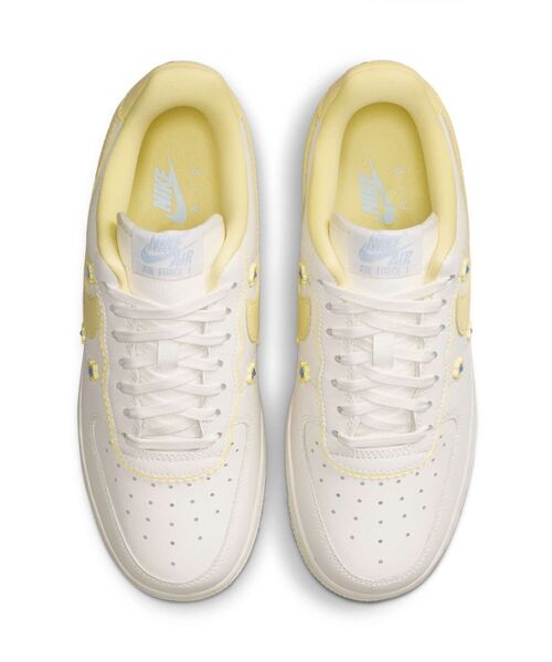 NIKE（ナイキ）の「ナイキ エア フォース 1 '07 ウィメンズシューズ / Nike Air Force 1 '07 Women's Shoes IW2348-170 Sail（スニーカー・レディース・クリーム・26/25.5/22/25/24.5/24/23.5/23/22.5）」の5枚目の写真