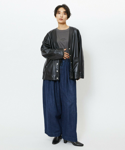 feerique（フィーリック）の「feerique フェイクレザージャケット（ノーカラージャケット・レディース・ブラック/モカ・2）」の14枚目の写真
