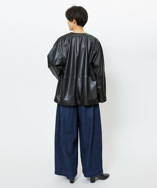 feerique（フィーリック）の「feerique フェイクレザージャケット（ノーカラージャケット・レディース・ブラック/モカ・2）」の19枚目の写真