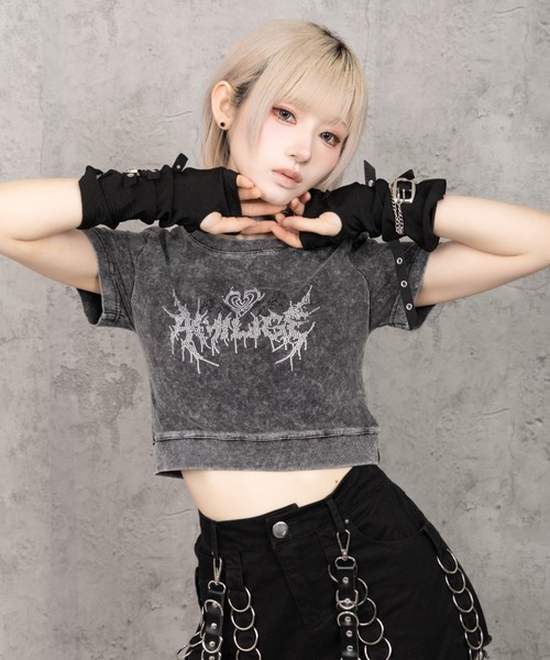 Amilige(アミリージュ)の「ケミカル加工ハートコウモリラインストーンチビTシャツ(Tシャツ/カットソー・レディース・ブラック・FREE)」の3枚目の写真