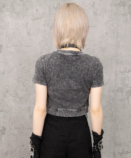 Amilige(アミリージュ)の「ケミカル加工ハートコウモリラインストーンチビTシャツ(Tシャツ/カットソー・レディース・ブラック・FREE)」の5枚目の写真