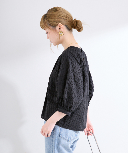 B.C STOCK(ベーセーストック)の「手洗い可 / サッカーボリュームブラウス(シャツ/ブラウス・レディース・スカイブルー/ブラック/ホワイト・FREE)」の9枚目の写真