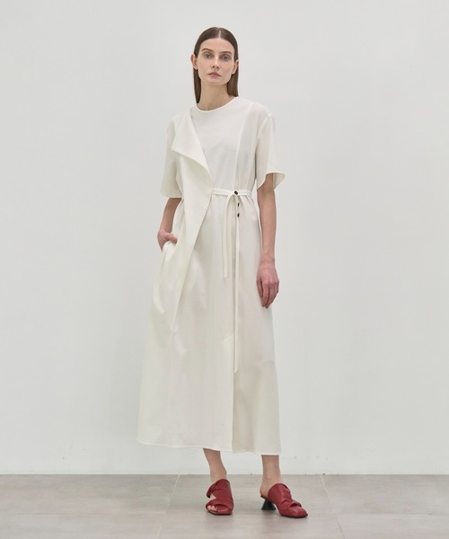 AKIRANAKA(アキラナカ)の「【AKIRANAKA/アキラナカ】Heike combi tex jersey dress WH(ワンピース・レディース・ホワイト・1/2)」の1枚目の写真