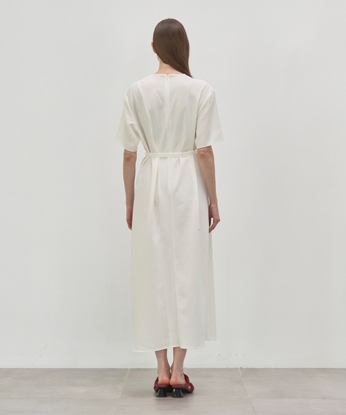 AKIRANAKA(アキラナカ)の「【AKIRANAKA/アキラナカ】Heike combi tex jersey dress WH(ワンピース・レディース・ホワイト・1/2)」の5枚目の写真