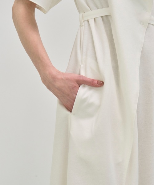 AKIRANAKA(アキラナカ)の「【AKIRANAKA/アキラナカ】Heike combi tex jersey dress WH(ワンピース・レディース・ホワイト・1/2)」の10枚目の写真