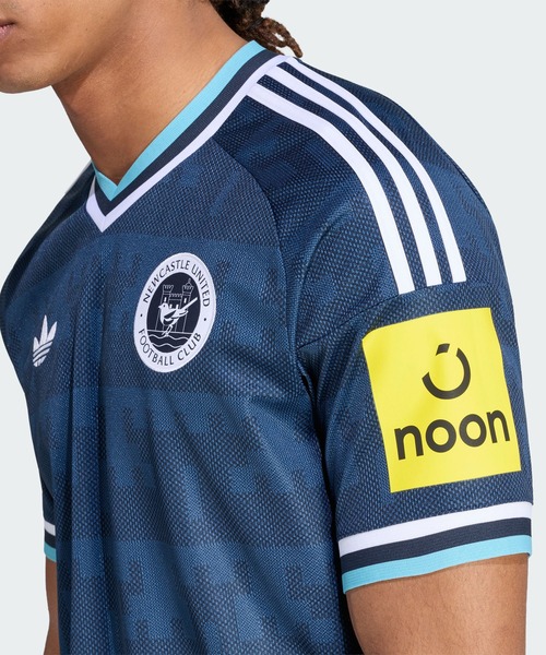 adidas（アディダス）の「ニューカッスル・ユナイテッドFC 26/27 アウェイ ユニフォーム / アディダス adidas（Tシャツ/カットソー・メンズ・ブルー・X-LARGE/LARGE/MEDIUM/SMALL/XXX-LARGE/XX-LARGE）」の3枚目の写真