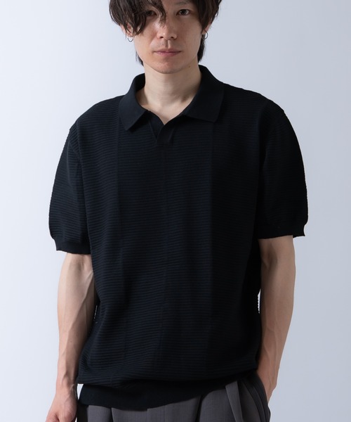 Crownor(クラウノアー)の「スキッパー 半袖ポロシャツ(ポロシャツ・メンズ・ブラック/グレー/ホワイト・MEDIUM/LARGE)」の1枚目の写真