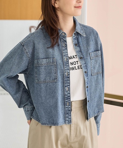 Honeys(ハニーズ)の「ショート丈シャツ(シャツ/ブラウス・レディース・ブルー/インディゴブルー/ブラウン・S/M/L)」の3枚目の写真