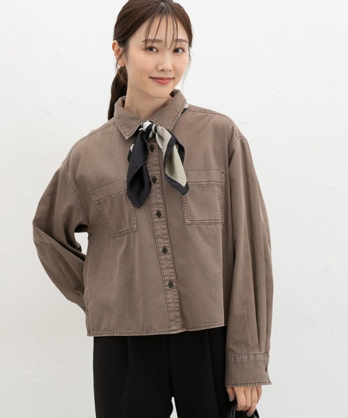 Honeys(ハニーズ)の「ショート丈シャツ(シャツ/ブラウス・レディース・ブルー/インディゴブルー/ブラウン・S/M/L)」の14枚目の写真