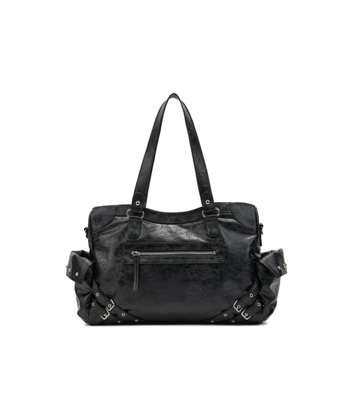 DEINET（ダイニット）の「STUD POCKET BIG BAG IN BLACK（ショルダーバッグ・レディース・その他・FREE）」の2枚目の写真