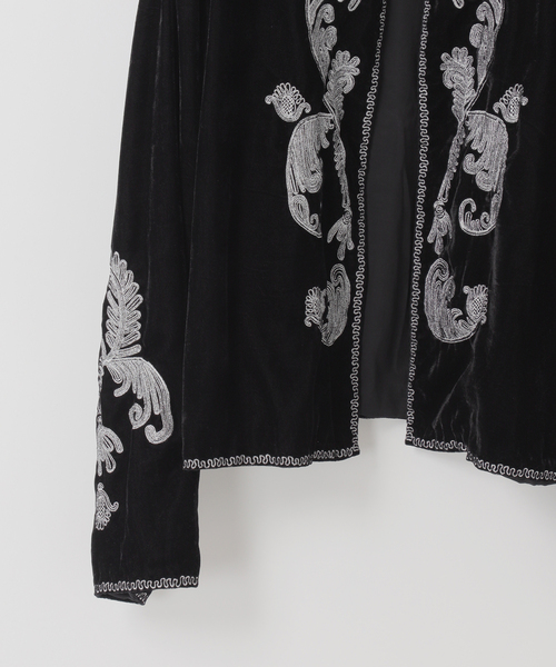 Couture d'adam(クチュールドアダム)の「COUTURE D’ADAM (クチュール ド アダム) Velvet Embroidery ジャケット(その他アウター・メンズ・ブラック・42/40)」の3枚目の写真