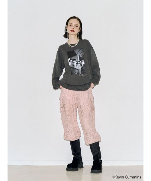 jouetie(ジュエティ)の「【KevinCummins×PosTokyo】ユニセックスロンT(Tシャツ/カットソー・レディース・オフホワイト/ブラック・FREE)」の8枚目の写真