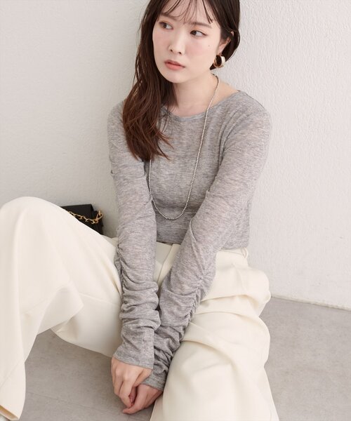 natural couture(ナチュラルクチュール)の「袖シャーリングプルオーバー(Tシャツ/カットソー・レディース・アイボリー/ライトグレー/ブラウン/ブラック/ブルー・FREE)」の20枚目の写真