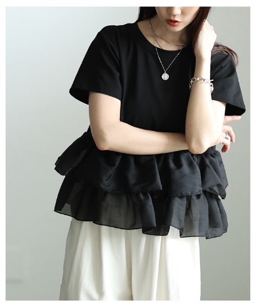 Sawa a la mode(サワアラモード)の「異素材ティアードフリルTシャツ(Tシャツ/カットソー・レディース・ブラック/オフホワイト・FREE)」の4枚目の写真