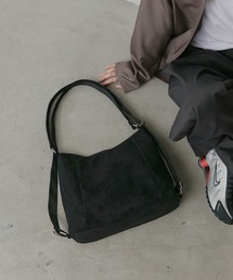 ad thie（アドティエ）の「マルチウェイ スウェード ショルダーバッグ（ショルダーバッグ）」