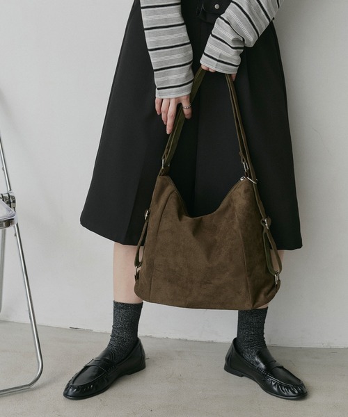 ad thie(アドティエ)の「マルチウェイ スウェード ショルダーバッグ(ショルダーバッグ・レディース・ブラウン/カーキ/ブラック・FREE)」の17枚目の写真