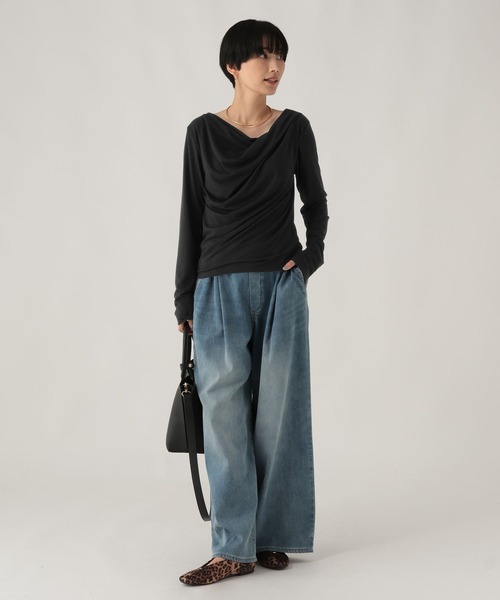 Elura(エルーラ)の「ドレープカットソー/1085685(Tシャツ/カットソー・レディース・ブラック/チャコールグレー/オフホワイト・FREE)」の7枚目の写真