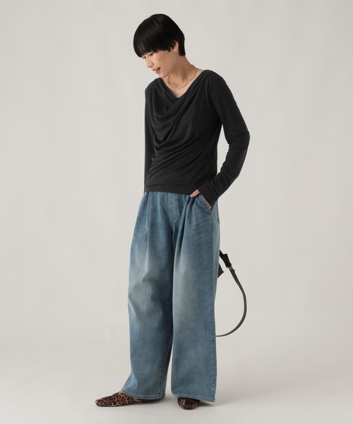 Elura(エルーラ)の「ドレープカットソー/1085685(Tシャツ/カットソー・レディース・ブラック/チャコールグレー/オフホワイト・FREE)」の8枚目の写真