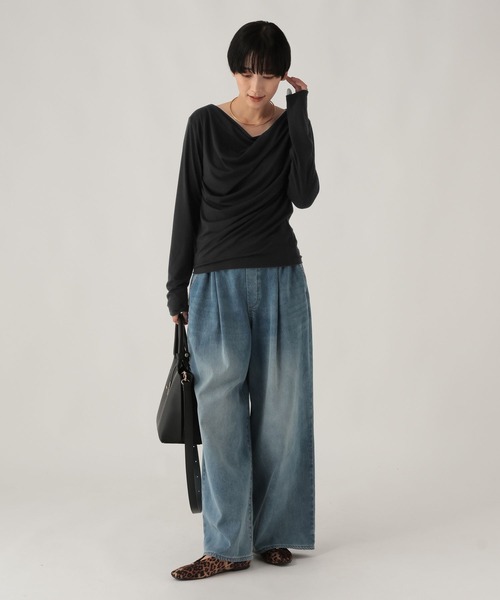 Elura(エルーラ)の「ドレープカットソー/1085685(Tシャツ/カットソー・レディース・ブラック/チャコールグレー/オフホワイト・FREE)」の9枚目の写真