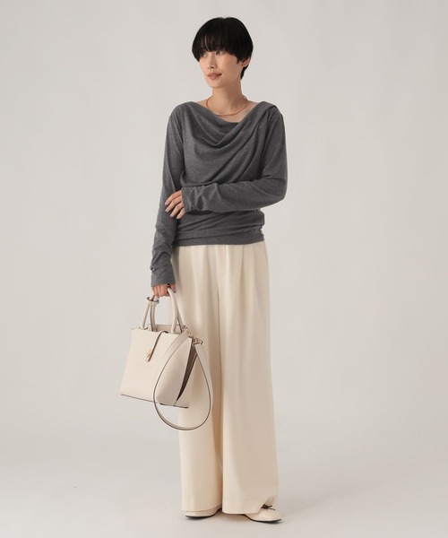 Elura(エルーラ)の「ドレープカットソー/1085685(Tシャツ/カットソー・レディース・ブラック/チャコールグレー/オフホワイト・FREE)」の12枚目の写真