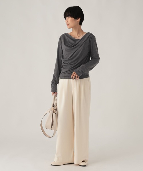 Elura(エルーラ)の「ドレープカットソー/1085685(Tシャツ/カットソー・レディース・ブラック/チャコールグレー/オフホワイト・FREE)」の13枚目の写真