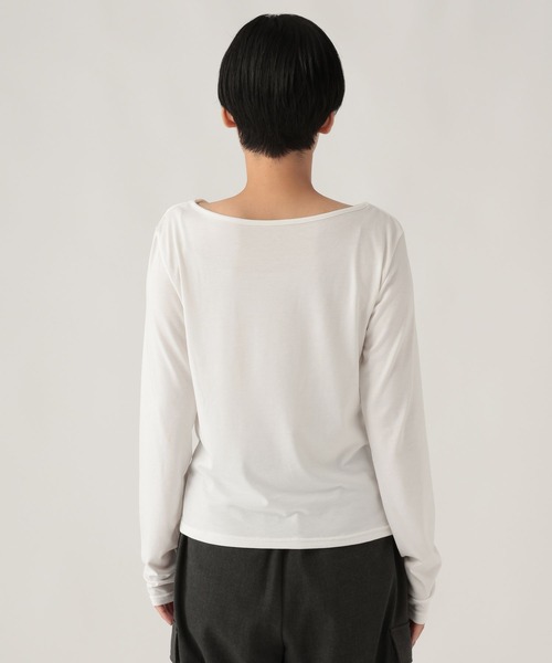 Elura(エルーラ)の「ドレープカットソー/1085685(Tシャツ/カットソー・レディース・ブラック/チャコールグレー/オフホワイト・FREE)」の16枚目の写真