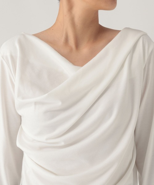 Elura(エルーラ)の「ドレープカットソー/1085685(Tシャツ/カットソー・レディース・ブラック/チャコールグレー/オフホワイト・FREE)」の17枚目の写真
