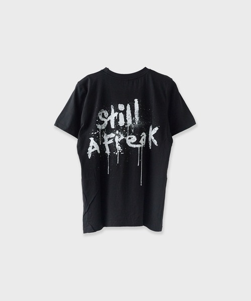 UNSTOA(アンストア)の「KORN/ UNISEX T-SHIRT: STILL A FREAK (BLACK) (BACK PRINT) / KORNTS11LB 秋服 冬服(Tシャツ/カットソー・メンズ・ブラック・S/M/L/XL)」の2枚目の写真