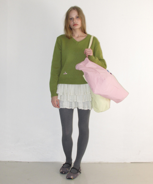 RONRON（ロンロン）の「DAILY SOFT V NECK KNIT OLIVE（ニット/セーター・レディース・その他・FREE）」の4枚目の写真