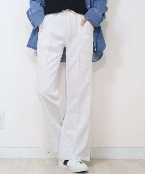 DISKEEN SURE(ディスキーンシュアー)の「着回し力抜群の優秀ボトム!ジャージタッチセンタープレスフレアパンツ(その他パンツ・レディース・ブラック/ベージュ/グレー/チャコール・FREE)」の2枚目の写真