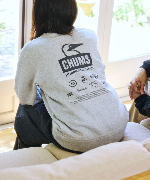 CHUMS(チャムス)の「CHUMS/チャムス 別注 チャムス ヒストリー スウェット / CHUMS History SWT(スウェット・メンズ・グレー/ブラック/ナチュラル・SMALL/X-LARGE/LARGE/MEDIUM)」の2枚目の写真
