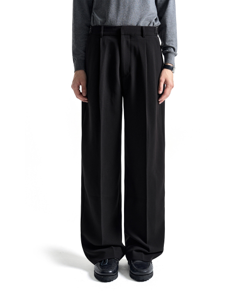 COSTUME O’CLOCK（コスチュームオクロック）の「[COCLXオジョンギュ] ワンタックワイドスラックス ブラック COOSPT257BLACK（スラックス・メンズ・その他・28/30/32/34）」の2枚目の写真