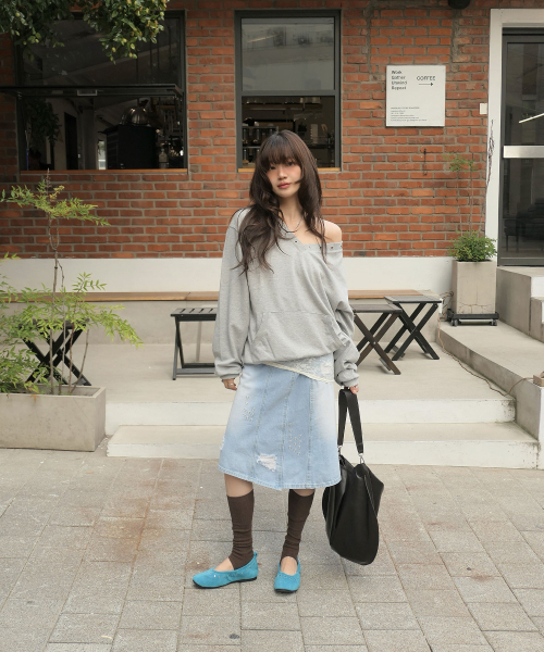 OMNIPOTENT(オムニポテント)の「Morrow Hobo Bag & Pouch _4colors(ショルダーバッグ・レディース・ブラック/ダークブラウン/ブラウン/ワイン・FREE)」の5枚目の写真