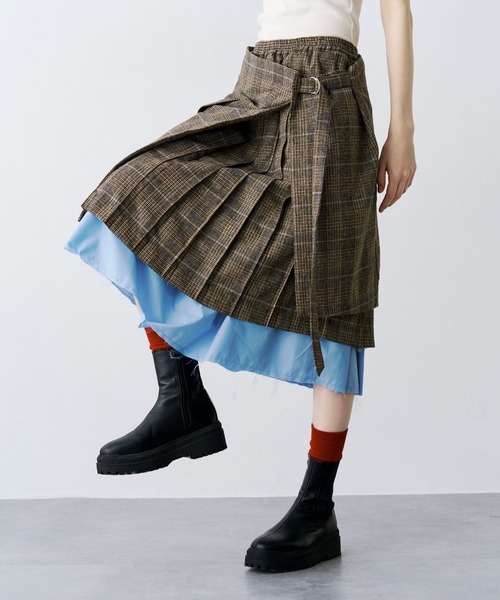 SeeSew（シーソー）の「【UNISEX】LAYERED PLEATS WRAP SKIRT/レイヤードプリーツラップスカート（スカート・レディース・ブラック/ベージュ・FREE）」の7枚目の写真