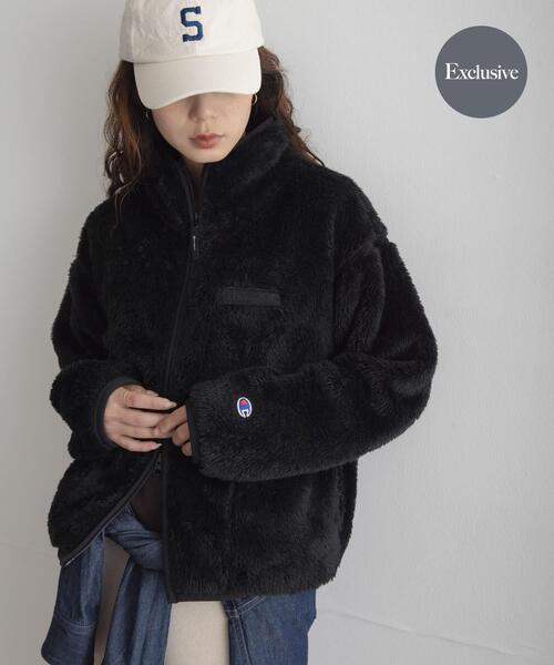 URBAN RESEARCH Sonny Label(アーバンリサーチサニーレーベル)の「『別注』Champion×Sonny Label シェルパフリーススタンドジップ(ブルゾン・レディース・オフホワイト/ブラック/ネイビー/ブラウン系その他・FREE)」の1枚目の写真