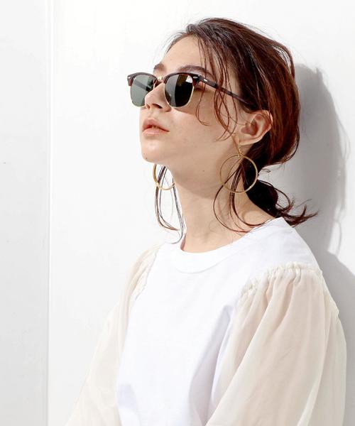 Ray-Ban(レイバン)の「<Ray-Ban(レイバン)>CLUBMASTER 3016/51 サングラス(サングラス・レディース・ブラック/ダークブラウン・FREE)」の2枚目の写真