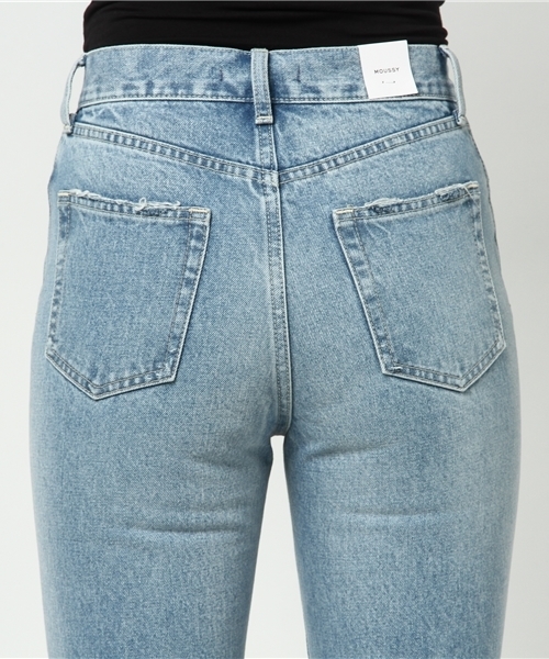 MOUSSY（マウジー）の「HIGH WAIST SLIT FLARE（デニムパンツ・レディース・ライトブルー・24inch/27inch/23inch/25inch/26inch）」の6枚目の写真