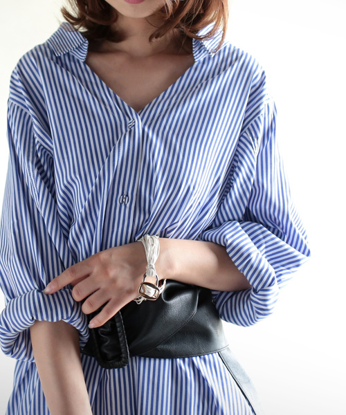 antiqua（アンティカ）の「ストライプデザインロングシャツワンピ（シャツワンピース・レディース・ブルー・FREE）」の10枚目の写真