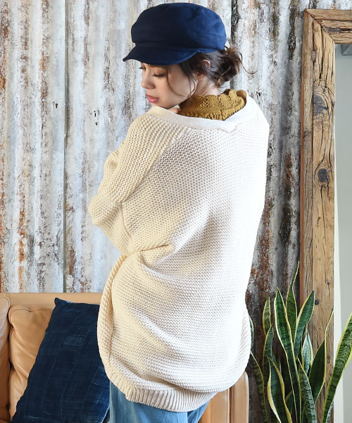 Luz Llena(ラズレナ)の「パール編みローゲージニット・ロングカーディガン(カーディガン/ボレロ・レディース・アイボリー/ブラウン/ブラック・MEDIUM)」の14枚目の写真