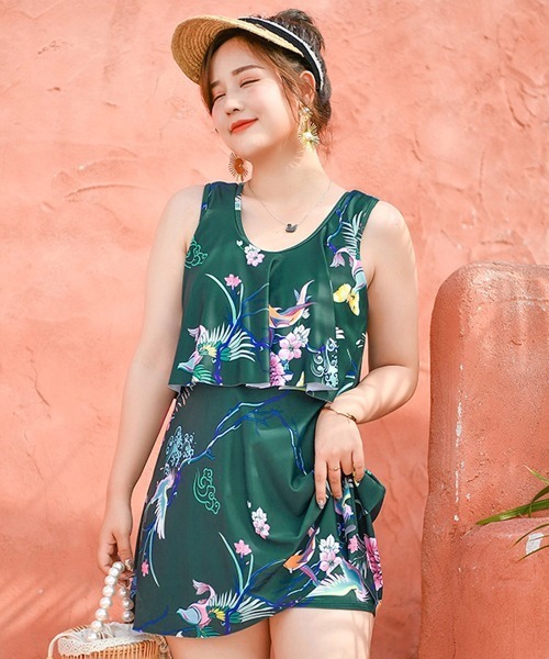 TeddyShop（テディショップ）の「水着 レディース  小花柄 レトロワンピース オールインワン 体型カバー［大きいサイズ有］（水着・レディース・ネイビー/レッド/マスタード/グリーン/ブルー系その他/ブルー/ブラック/テラコッタ/ブルー系その他2/レッド系その他/ブラック系その他/レッド系その他2/ブラック系その他2/ブルー系その他3/チェック/グリーン系その他/ブラック系その他3・LL/5L/3L/4L/M/L/6L）」の7枚目の写真