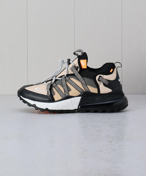 NIKE(ナイキ)の「<NIKE>AIRMAX 270 BOWFIN/スニーカー(スニーカー・メンズ・ベージュ・26cm)」の1枚目の写真