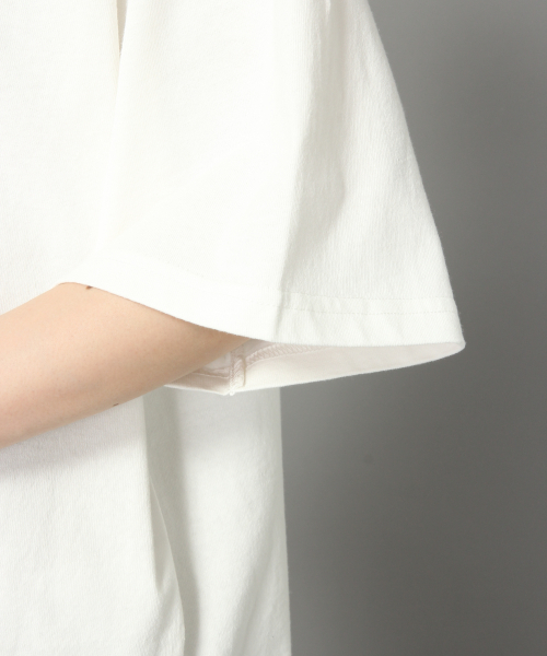 LOWRYS FARM（ローリーズファーム）の「ワンショルＴＥＥ　832504（Tシャツ/カットソー・レディース・オフホワイト/ホワイト×ブラック/チャコールグレー/パープル・FREE）」の11枚目の写真