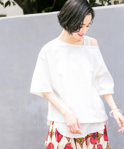 LOWRYS FARM（ローリーズファーム）の「ワンショルＴＥＥ　832504（Tシャツ/カットソー・レディース・オフホワイト/ホワイト×ブラック/チャコールグレー/パープル・FREE）」の15枚目の写真