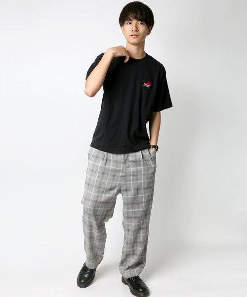 CONVERSE（コンバース）の「CONVERSE/コンバース ワンポイントスニーカーサガラ刺繍Ｔシャツ（Tシャツ/カットソー・メンズ・ホワイト/ブラック・LL/M/L）」の12枚目の写真