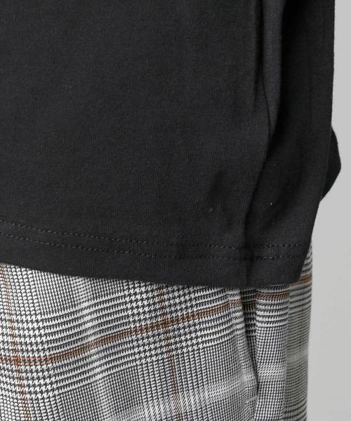 CONVERSE（コンバース）の「CONVERSE/コンバース ワンポイントスニーカーサガラ刺繍Ｔシャツ（Tシャツ/カットソー・メンズ・ホワイト/ブラック・LL/M/L）」の3枚目の写真