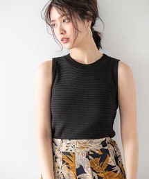 横編みノースリニット