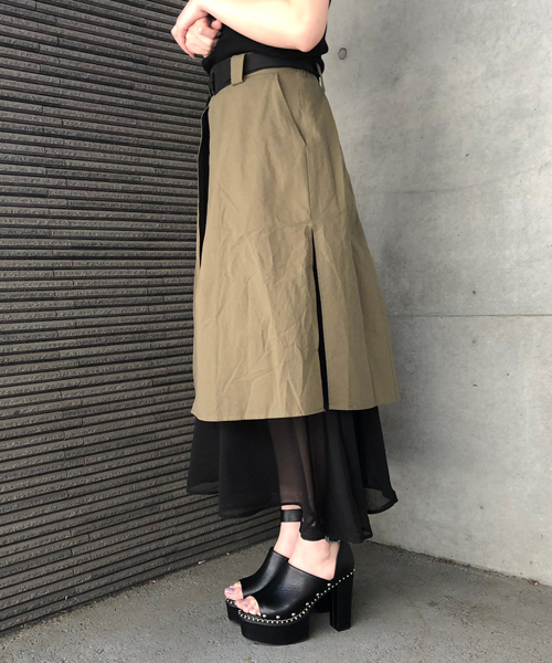 ENVYM(アンビー)の「フレアコンビロングSK(スカート・レディース・ブラック/カーキ・FREE)」の5枚目の写真