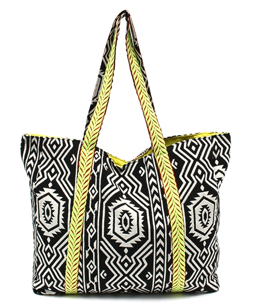 ROSE BUD(ローズバッド)の「(FF BAGS)FF2659 BEADED LARGE TOTE BAG(トートバッグ・レディース・マルチ・ONE SIZE)」の5枚目の写真